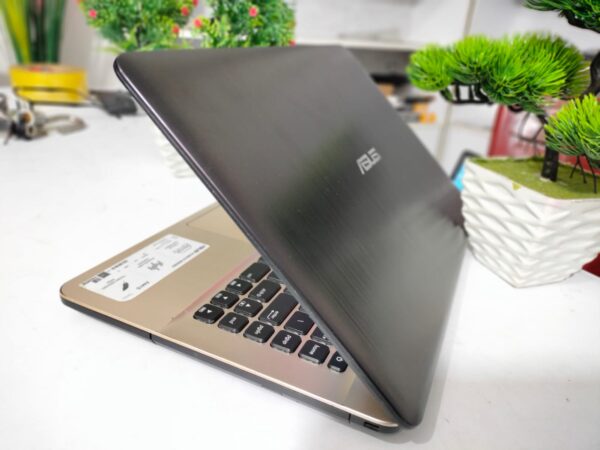 Asus X441SC Laptop