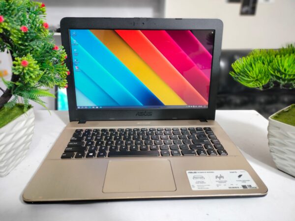 Asus X441SC Laptop